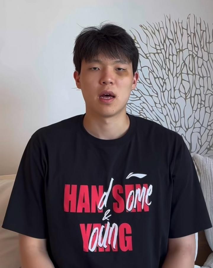 hth华体育app官网登录-杨瀚森肿着熊猫眼回应东契奇：谢谢关注 等你的手机号 赛场见