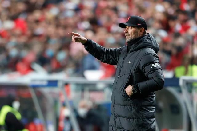 克洛普：没针对曼城作改变 罗伯逊：扔打火机有好处